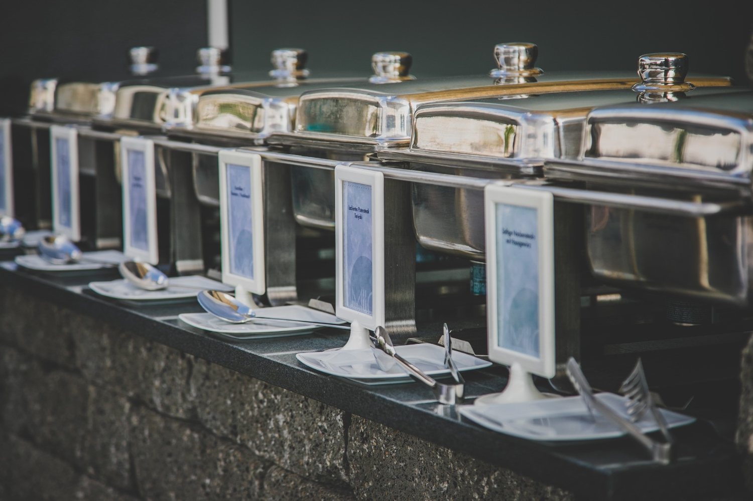 Full-service buffet line