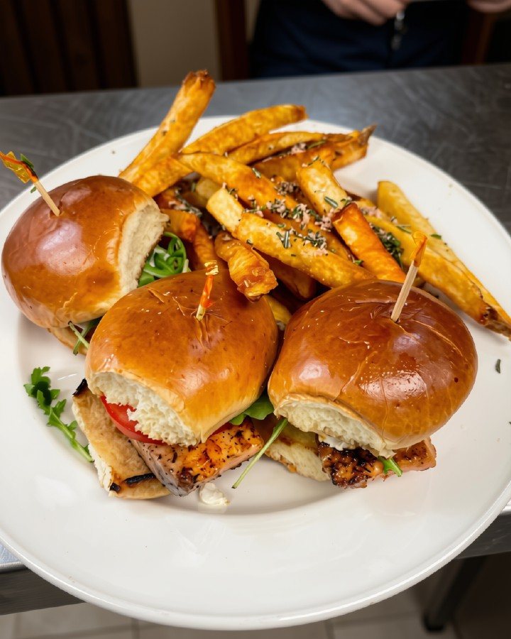 Chicken Sliders & Fries